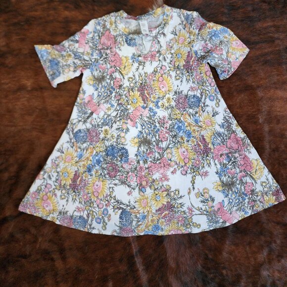 Women's Floral Multi-Color Tunic - Picture 1 of 3